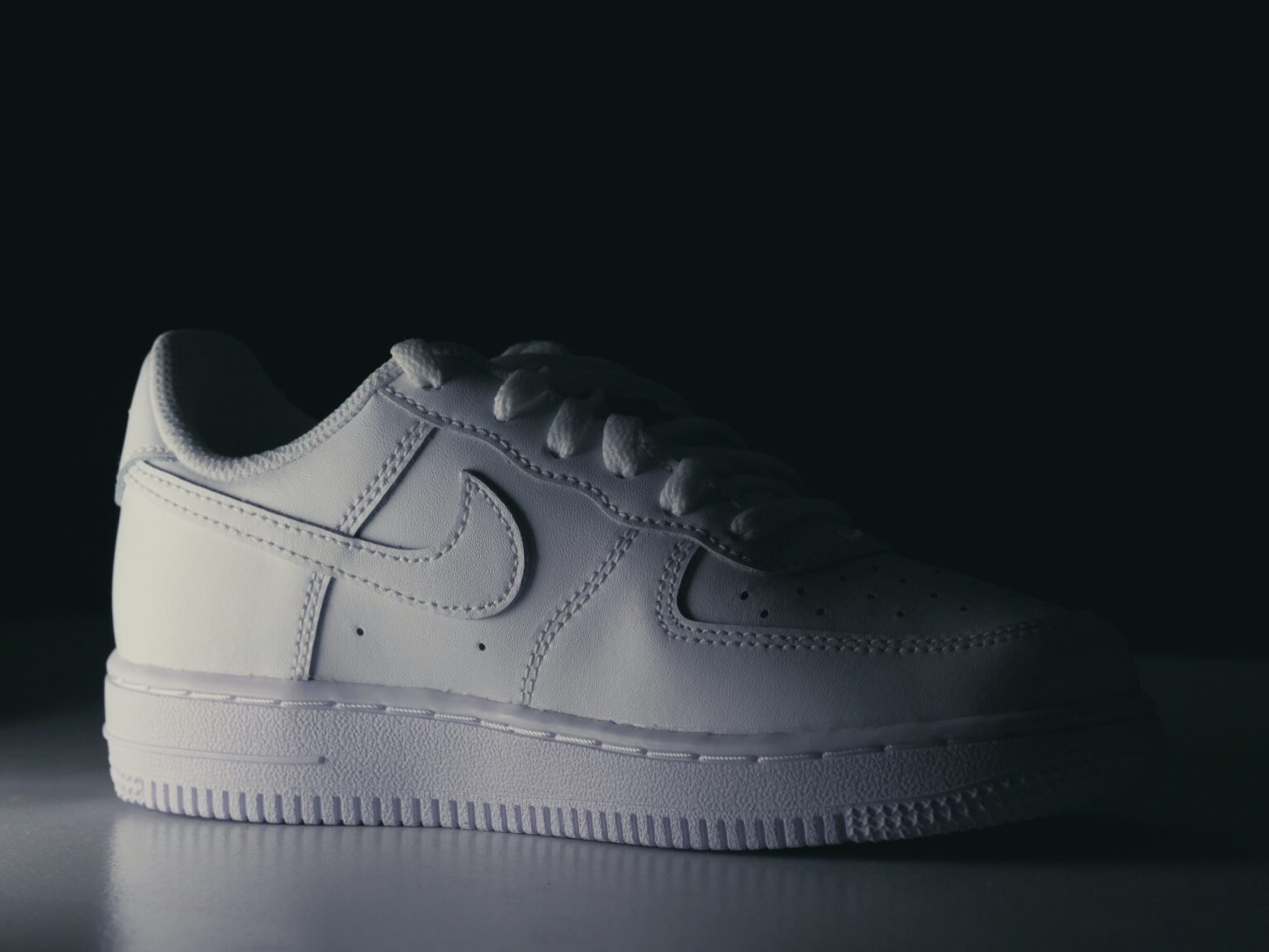 Nike Air Force 1 Unterschied Damen Herren 【徹底解説】ナイキ エアフォース1 定番モデルの違い・見分け方まとめ！ - スニカフェブログ